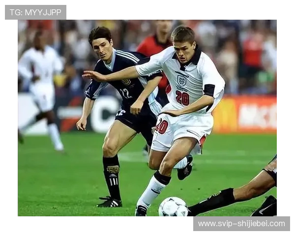 回忆98年世界杯冠军的经典比赛瞬间与球员的精彩表现